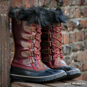 Joan of Arctic Premium Boots